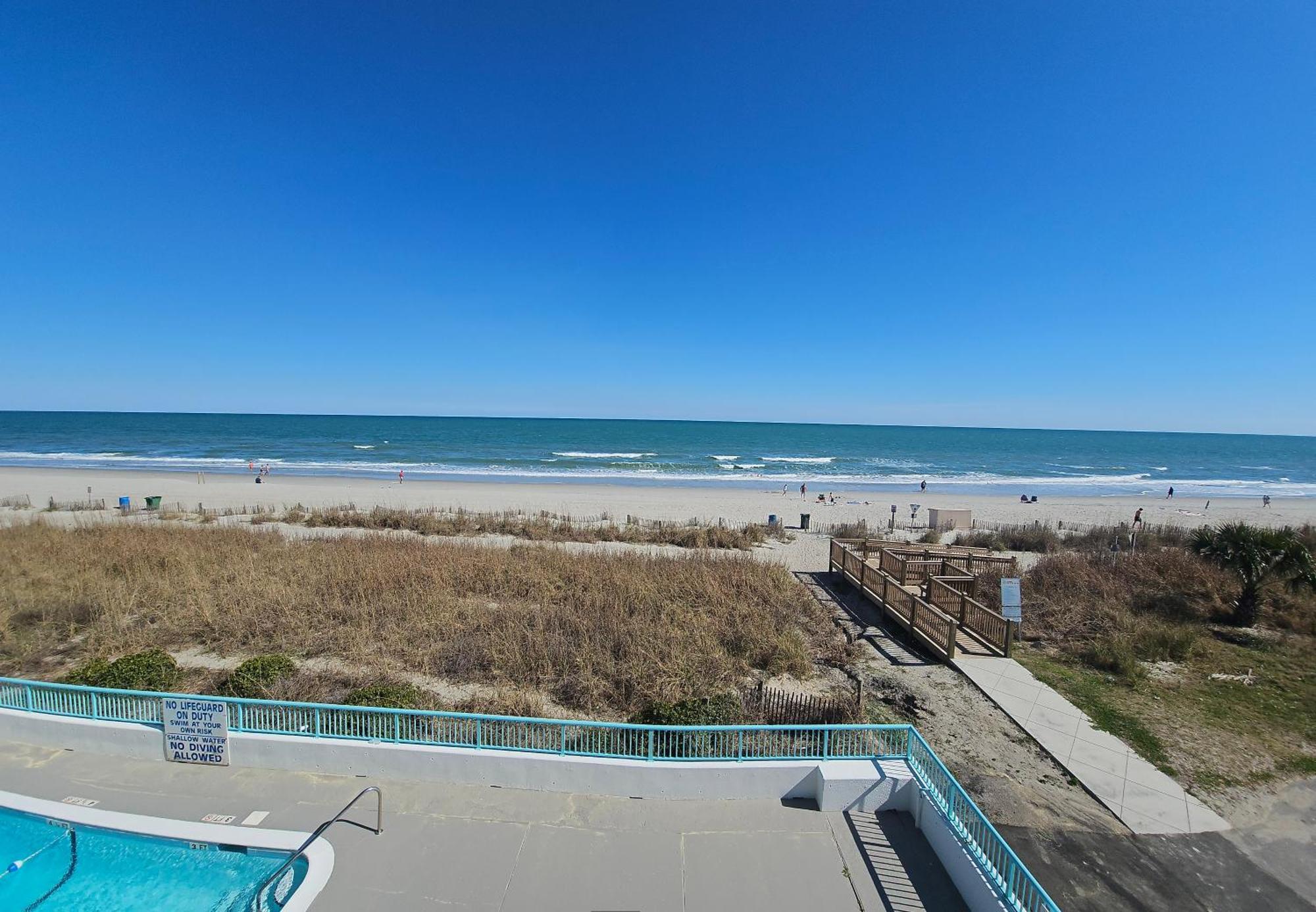 Southern Breeze Ocean Front Hotel Миртл-Бич Экстерьер фото